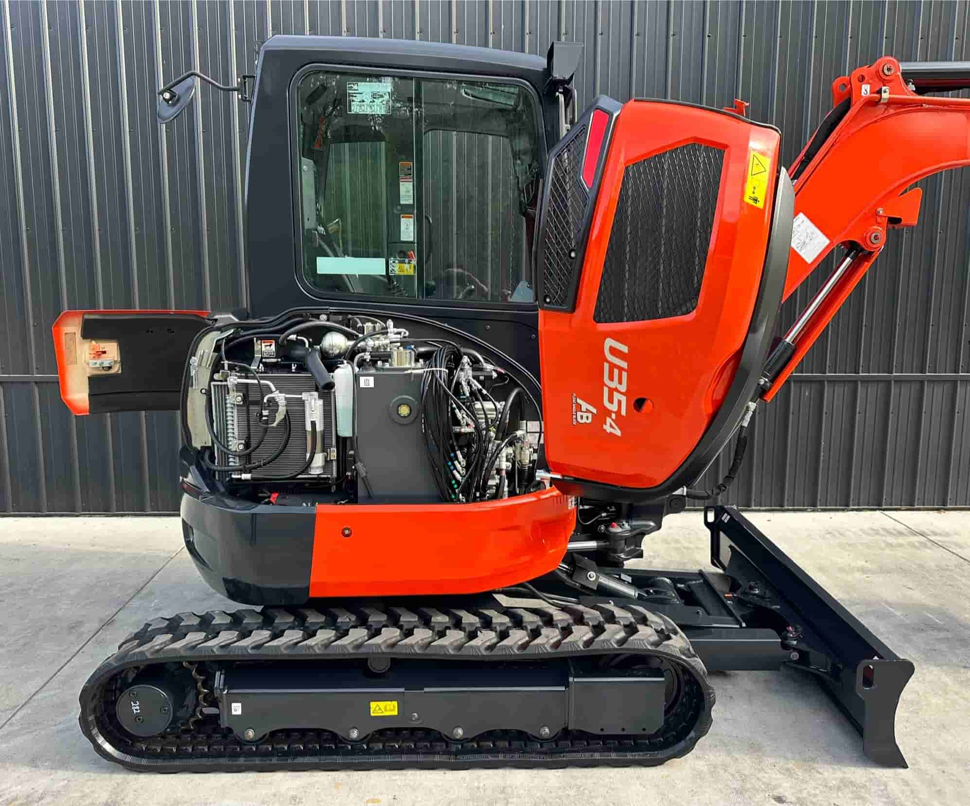 2021 KUBOTA U35-4
